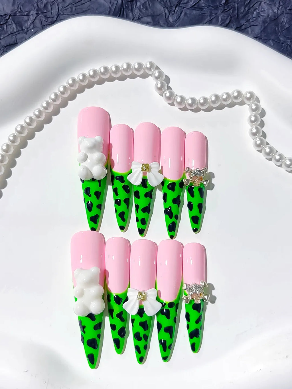 L061 - Long Pink Green Stiletto French tip Flower