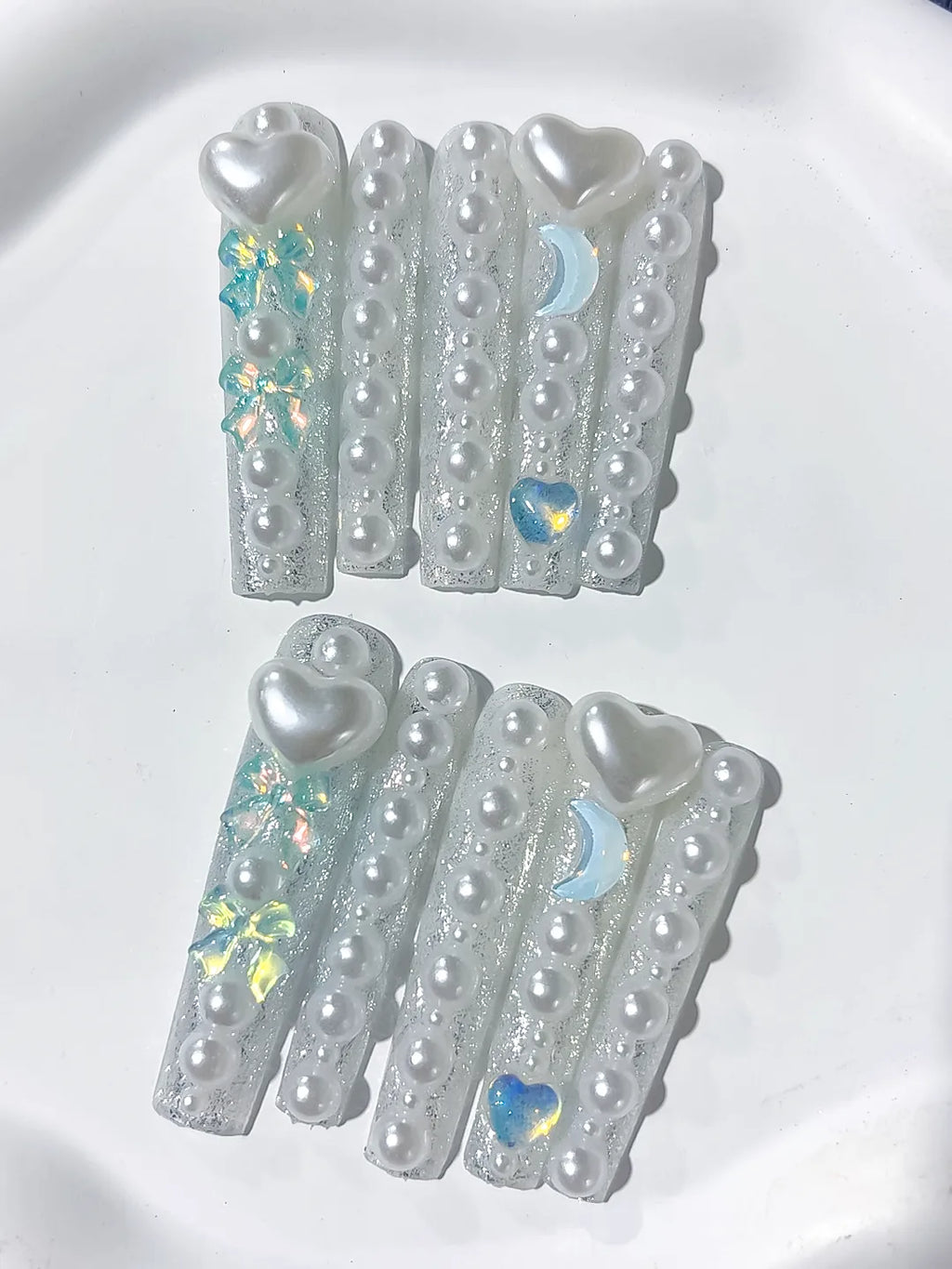 L065 - Long White Multicolor Square Holographic Heart Rhinestone