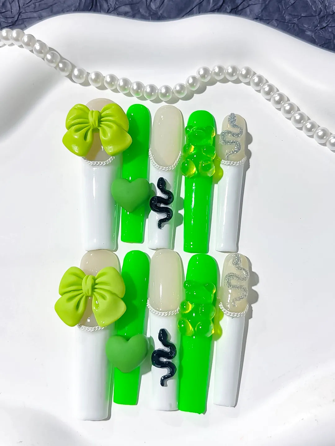 L066 - Long White Green Square Solid color Bow Heart