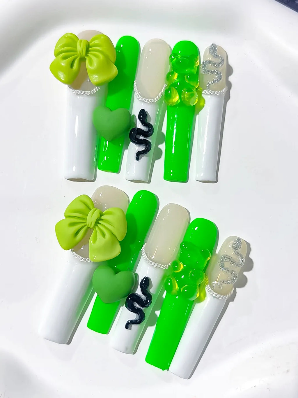 L066 - Long White Green Square Solid color Bow Heart