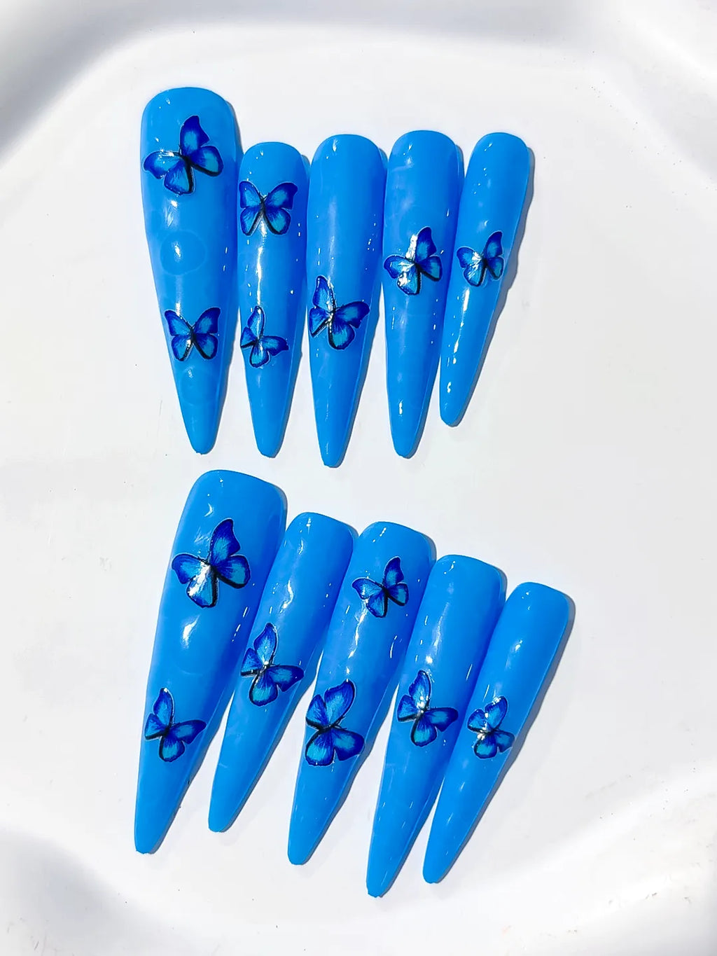 L067 - Long Blue Silver Stiletto Metallic Rhinestone