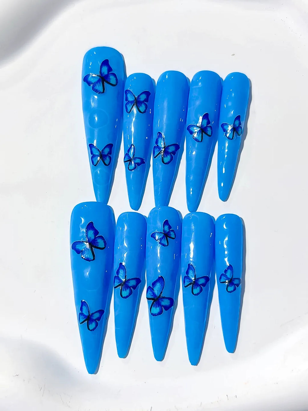 L067 - Long Blue Silver Stiletto Metallic Rhinestone
