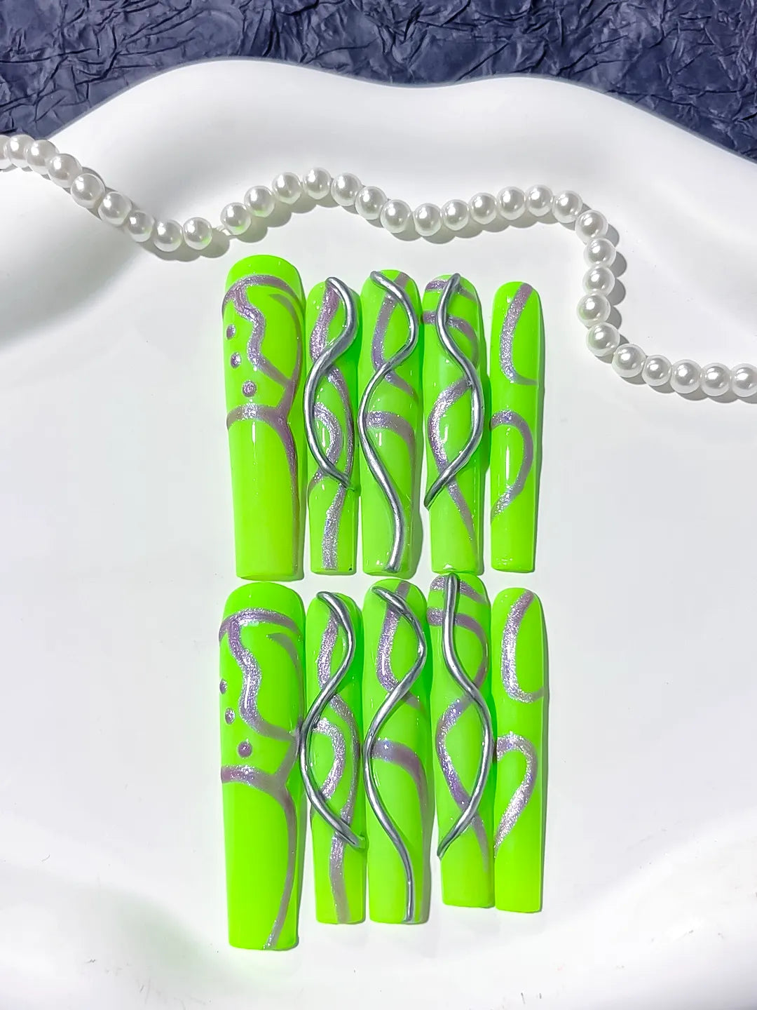 L068 - Long Green White Square Abstract Swirl