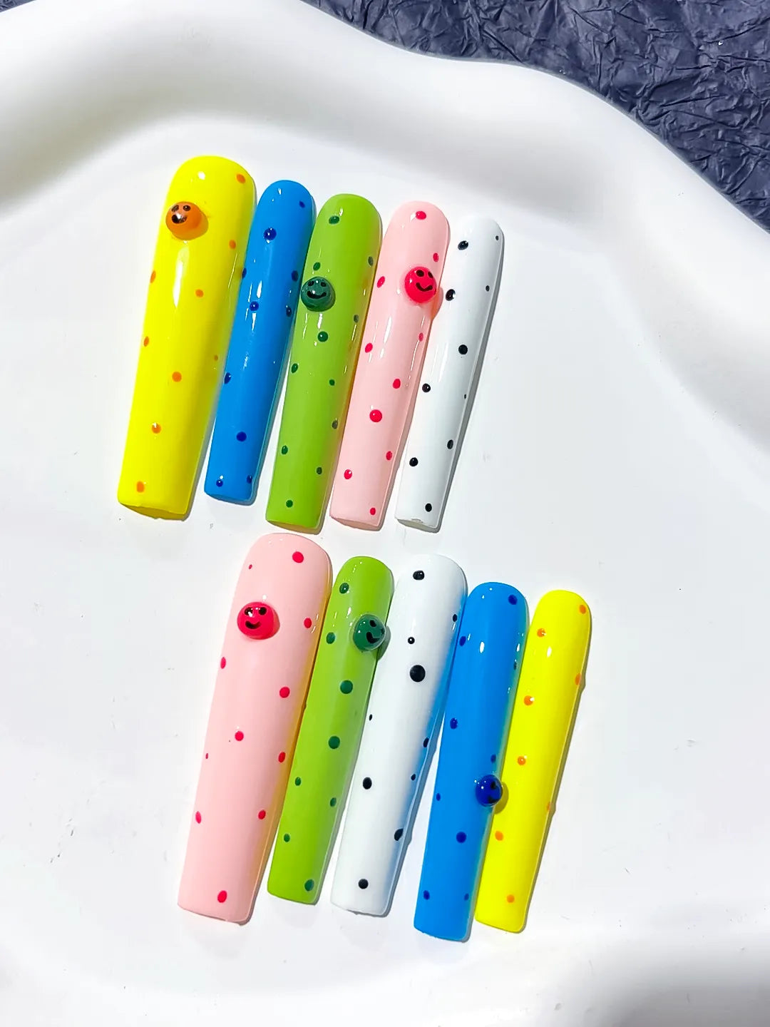 L085 - Long Yellow Blue Square Solid color Dot Pattern Smiley