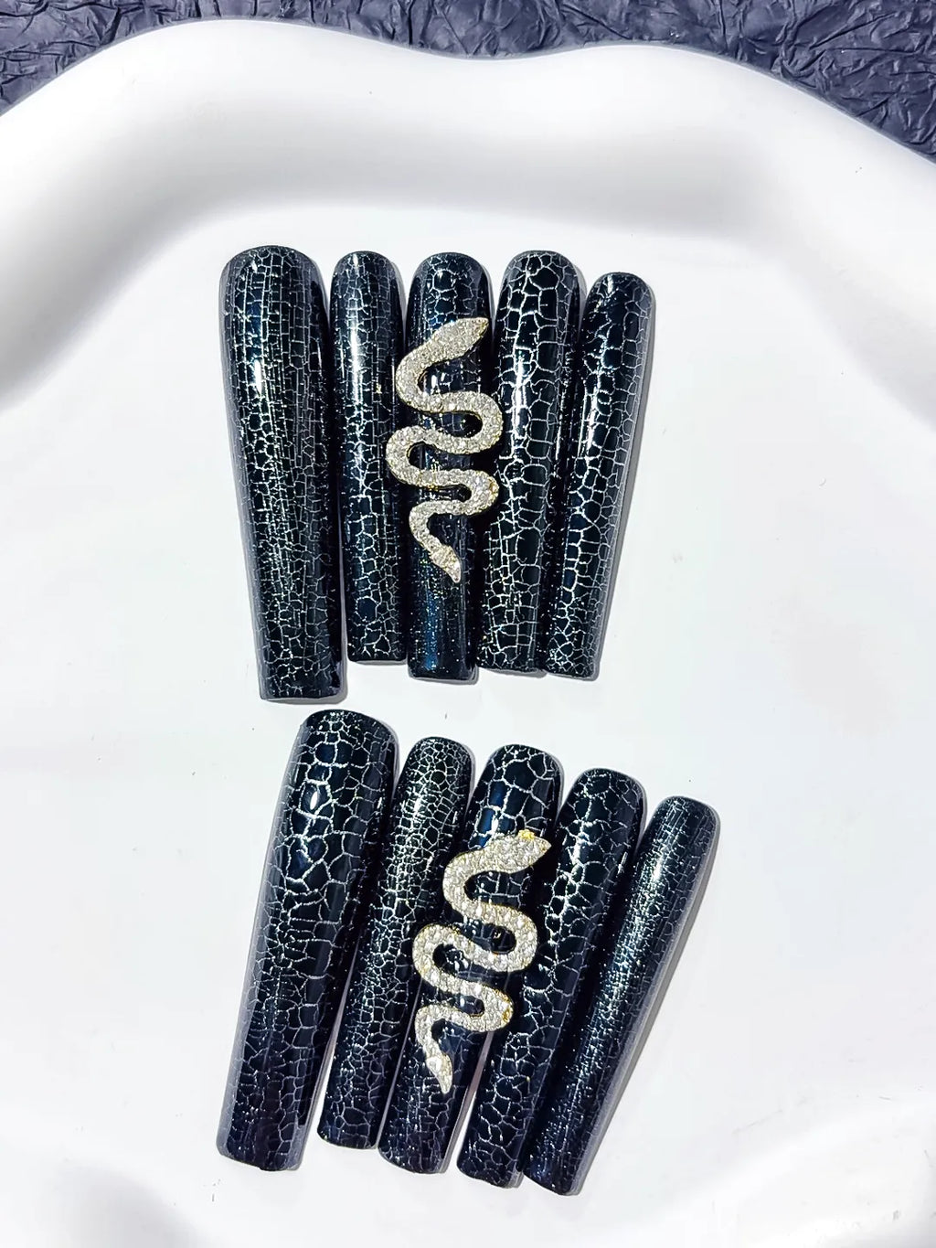 L092 - Long Black Silver Square Glitter Snake Crackle