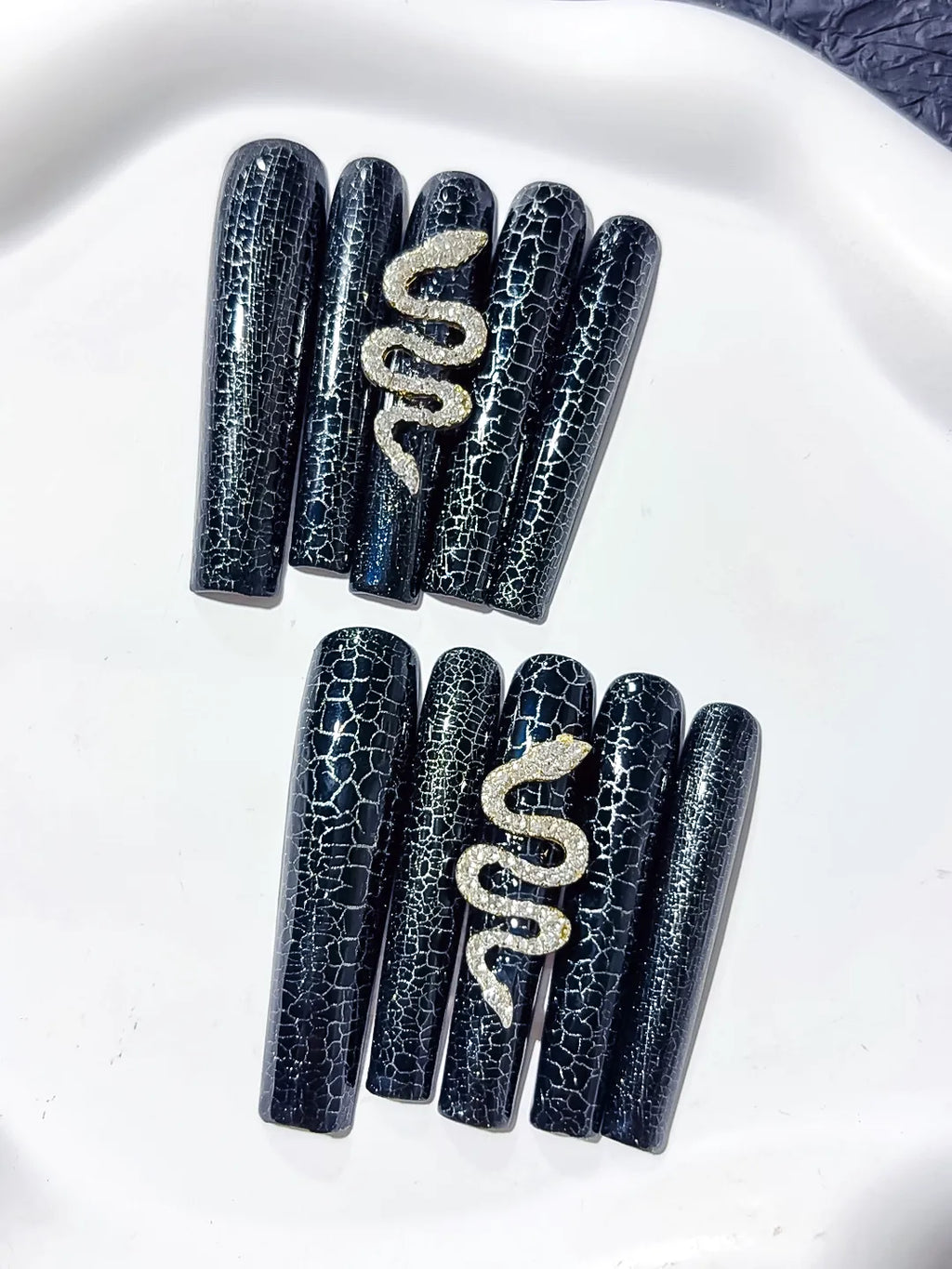 L092 - Long Black Silver Square Glitter Snake Crackle