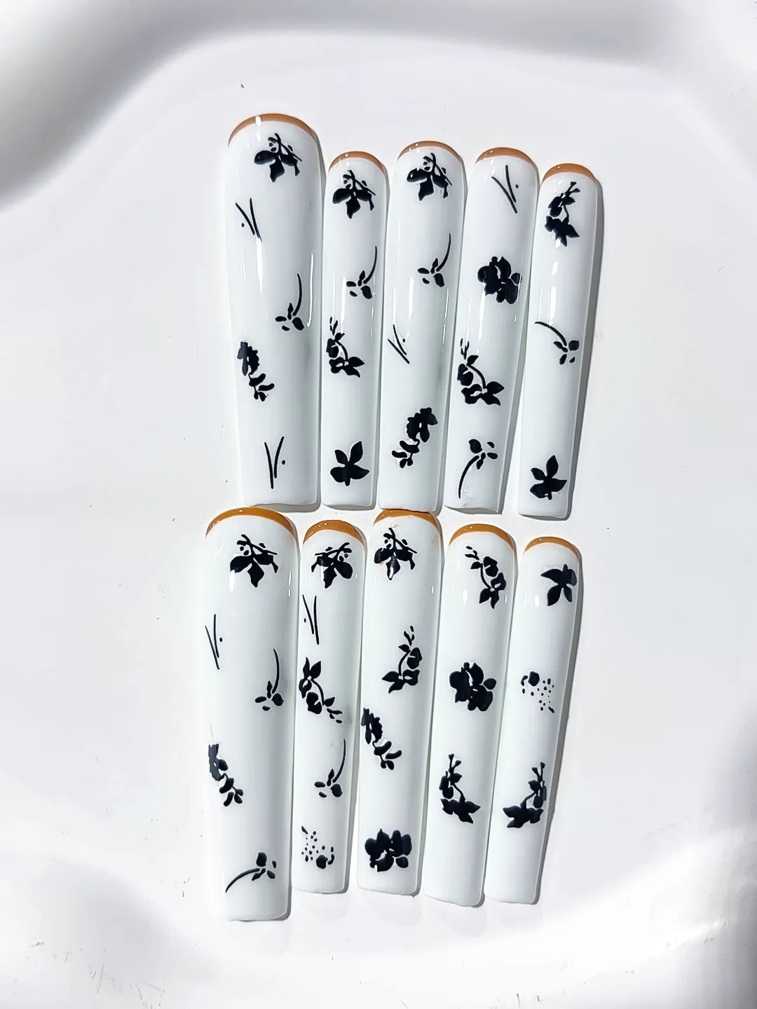 L093 - Long White Black Square Floral