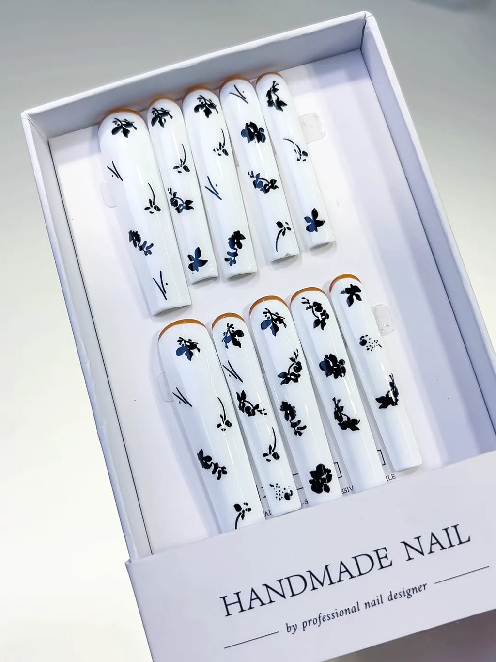 L093 - Long White Black Square Floral