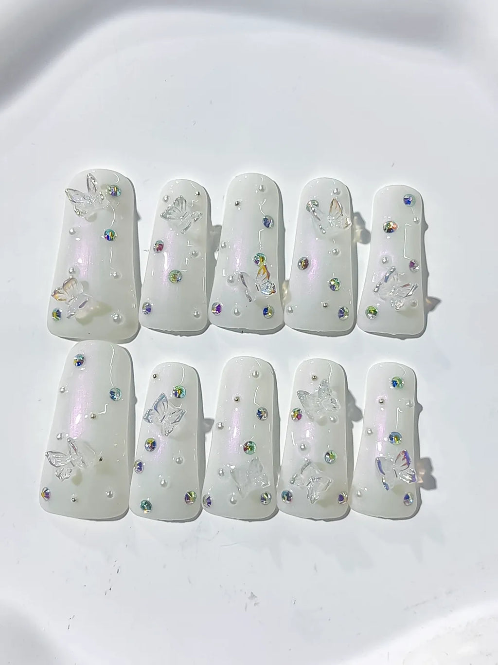 L097 - Long White Silver Duck Solid color Butterfly Pearl