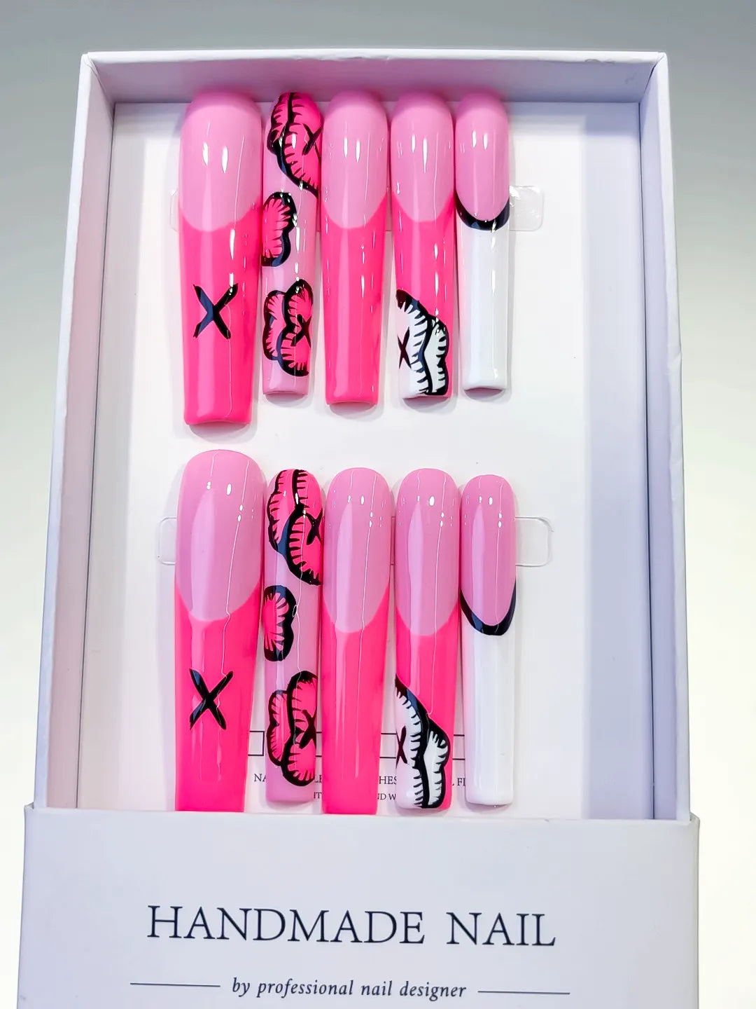 L100 - Long Pink White Square Abstract Lip Print