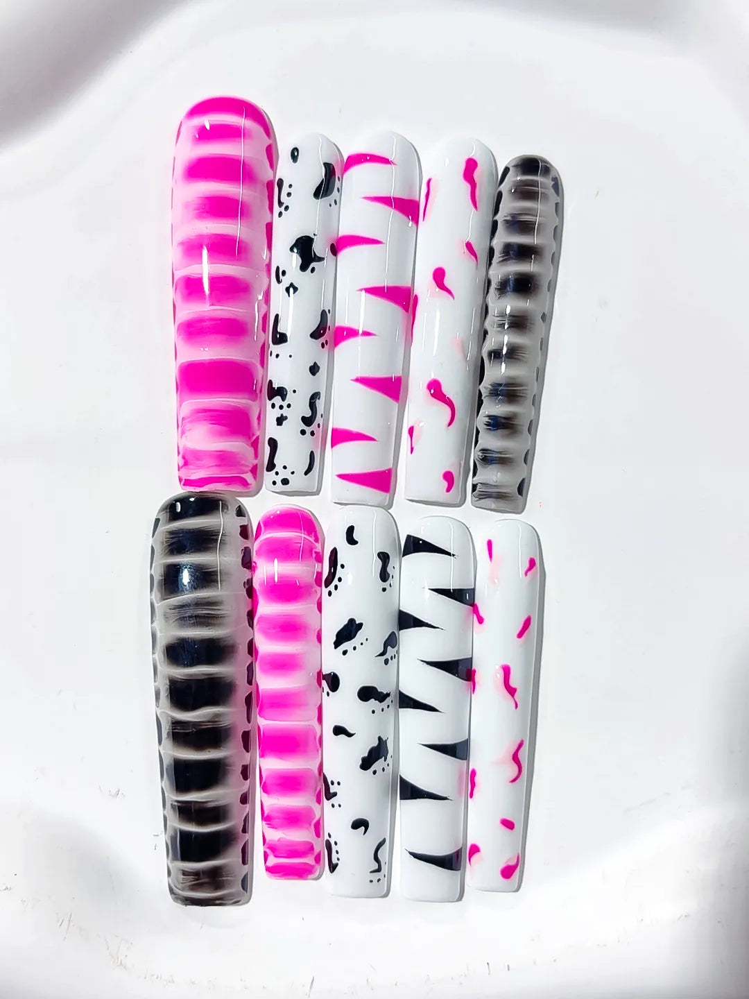 L112 - Long Pink White Square Abstract Stripe