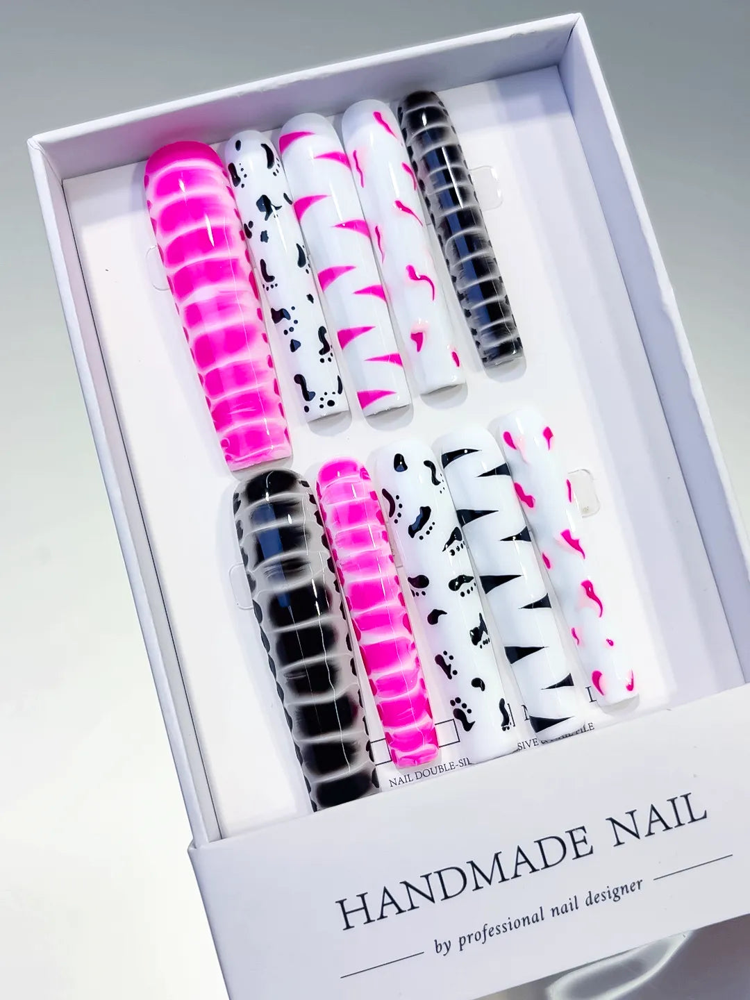 L112 - Long Pink White Square Abstract Stripe