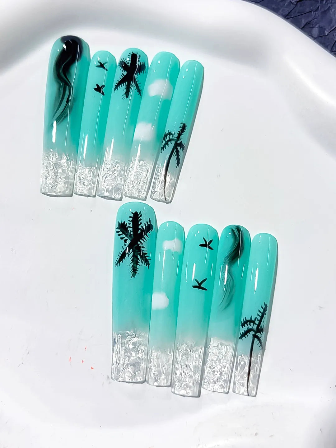 L118 - Long Blue White Square Ombre Palm Tree Cloud
