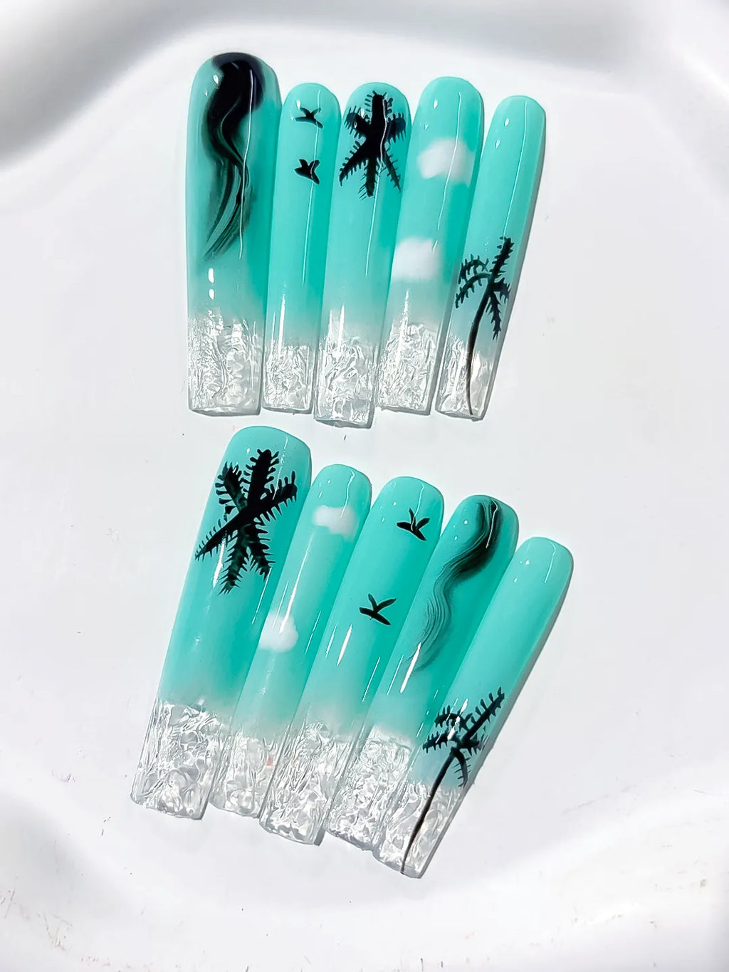 L118 - Long Blue White Square Ombre Palm Tree Cloud