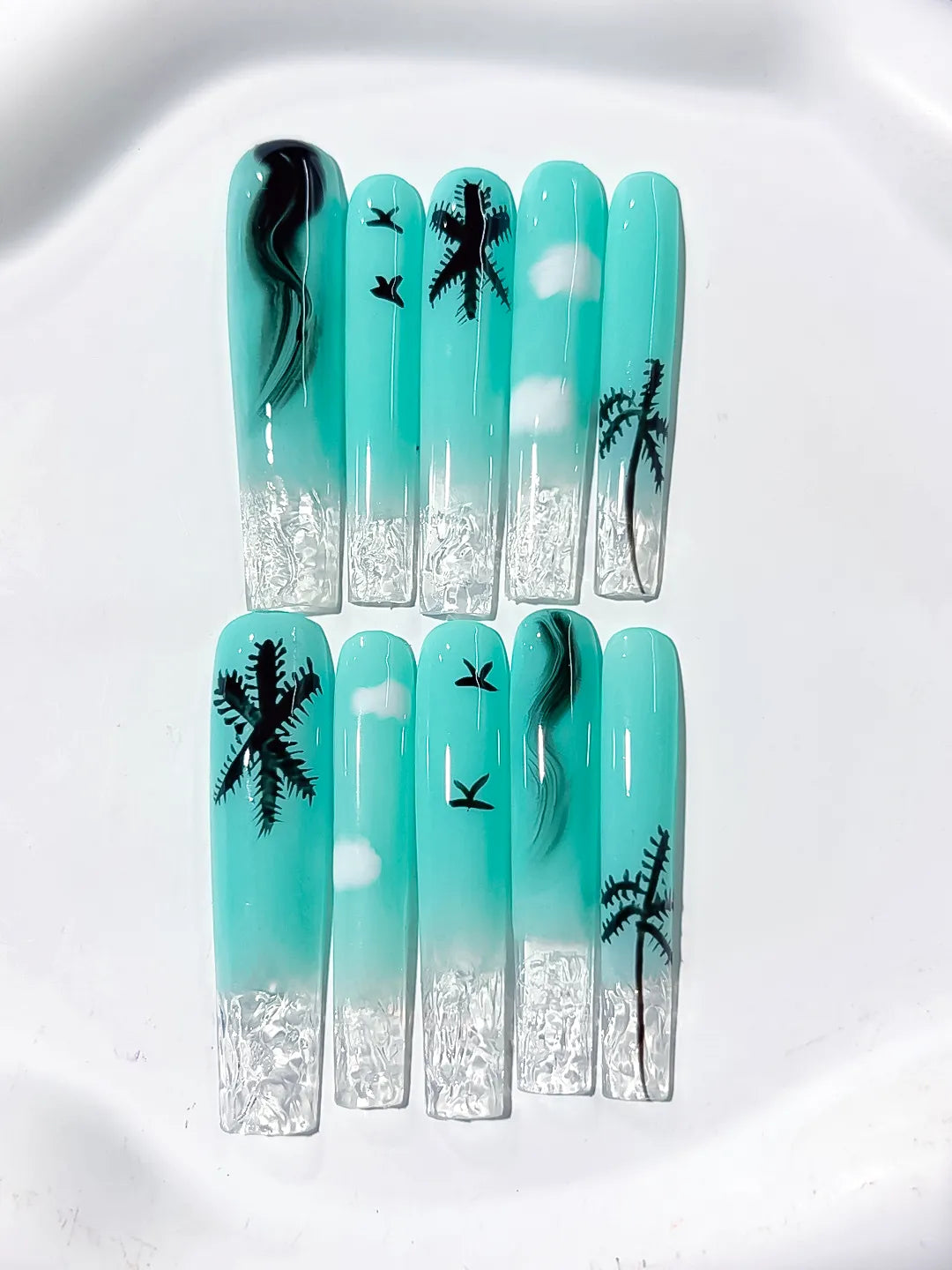 L118 - Long Blue White Square Ombre Palm Tree Cloud