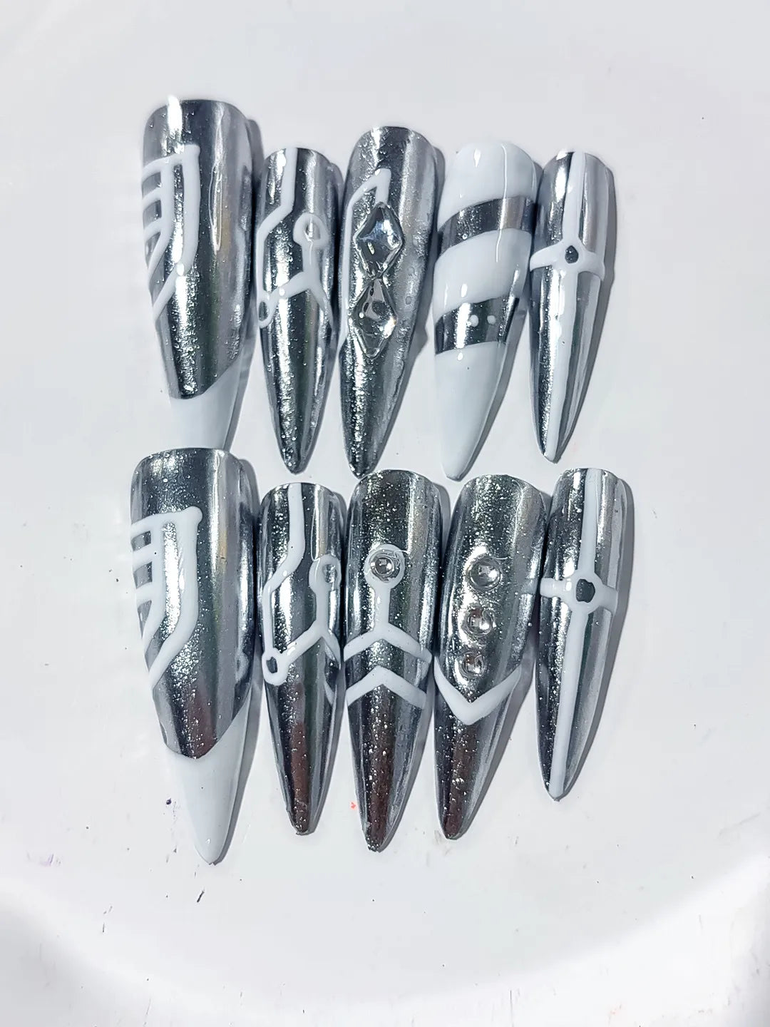 L120 - Long Silver White Stiletto Metallic Geometric Stud