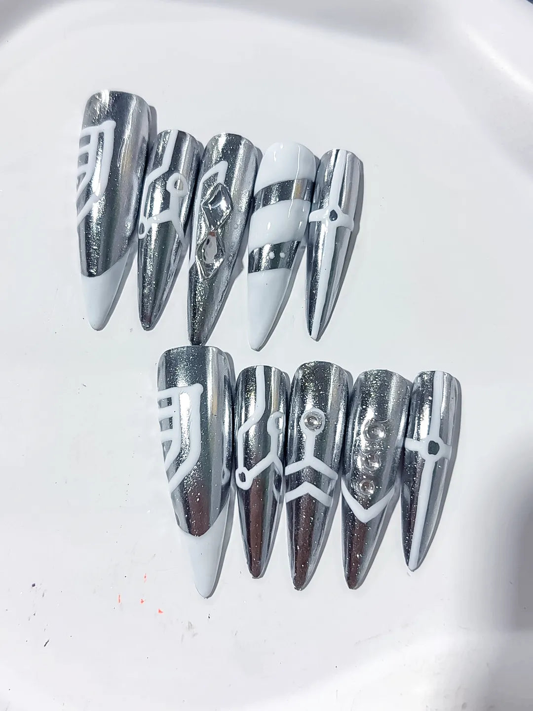L120 - Long Silver White Stiletto Metallic Geometric Stud