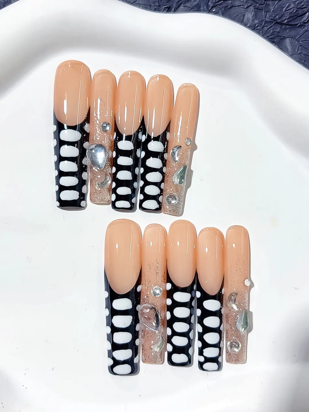 L175 - Long Nude Black Square Abstract Lattice Rhinestone