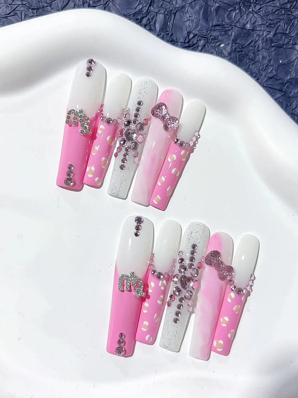 L186 - Long Pink White Square Solid color Bow Heart