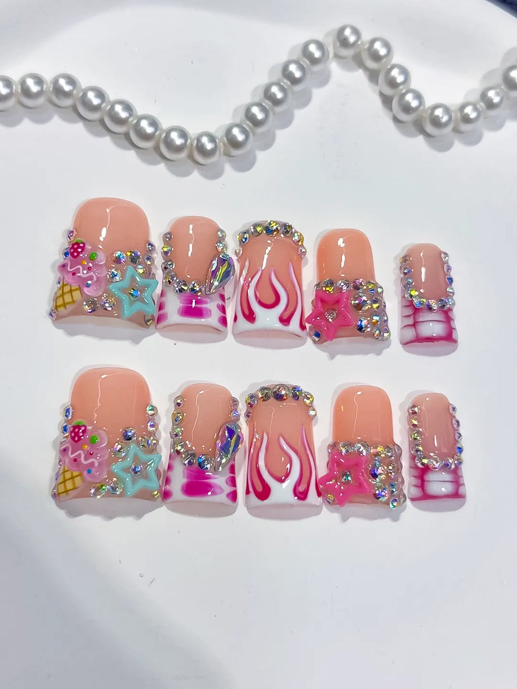 L195 - Short Nude Pink Duck Abstract Star Flame