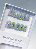 L197 - Short Silver White Duck Glitter
