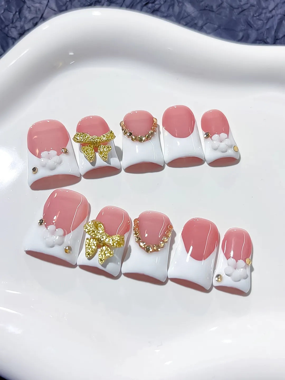L217 - Short Pink White Duck French tip Bow Flower