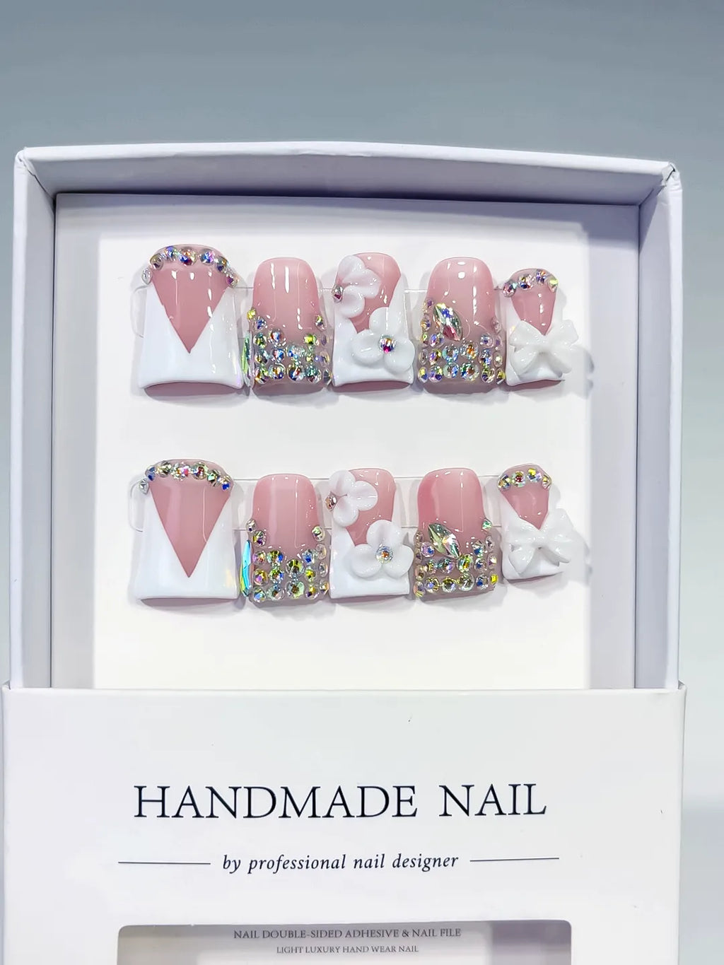 L226 - Short Nude Pink Duck Glitter Heart 3D