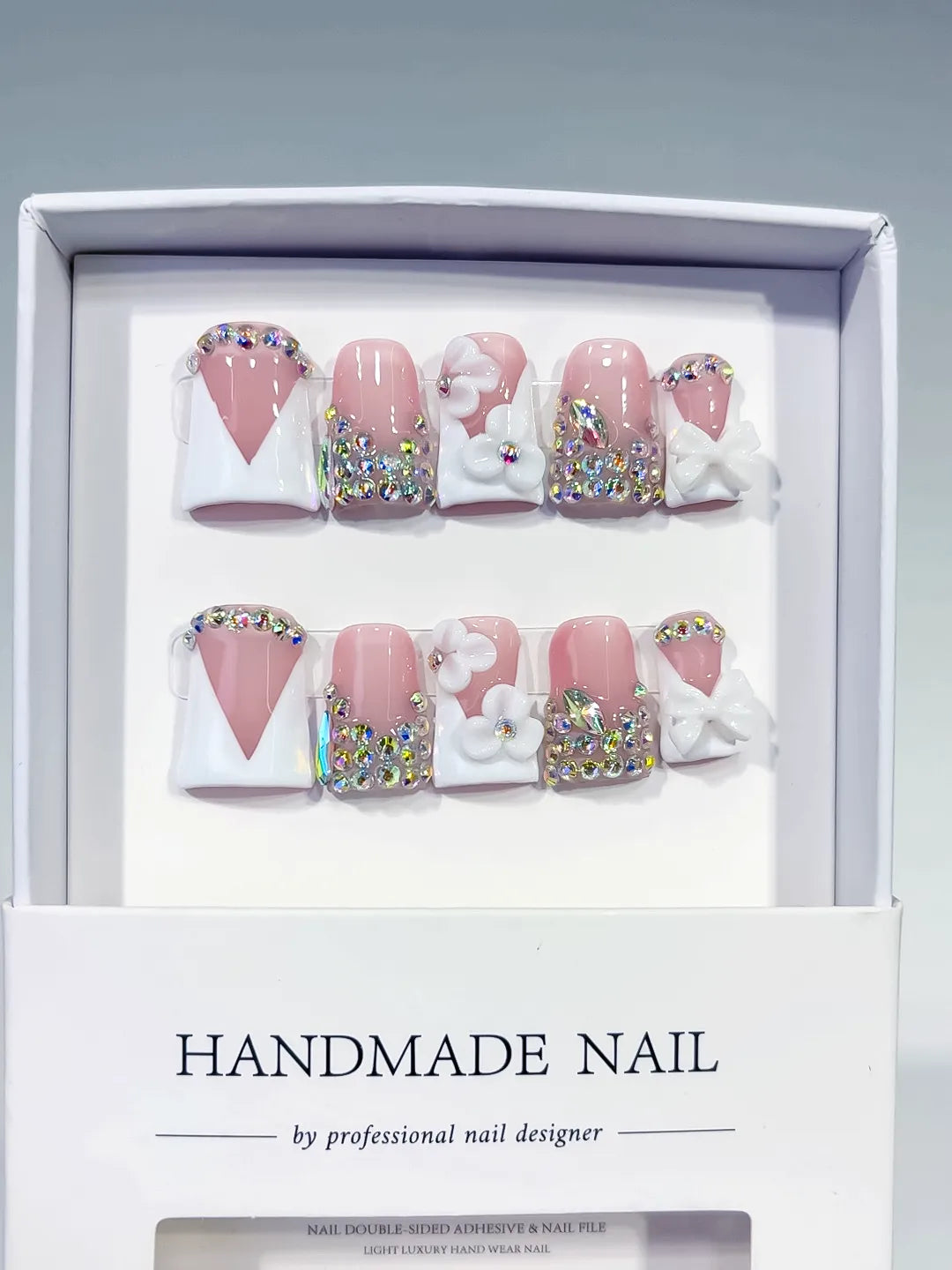 L226 - Short Nude Pink Duck Glitter Heart 3D