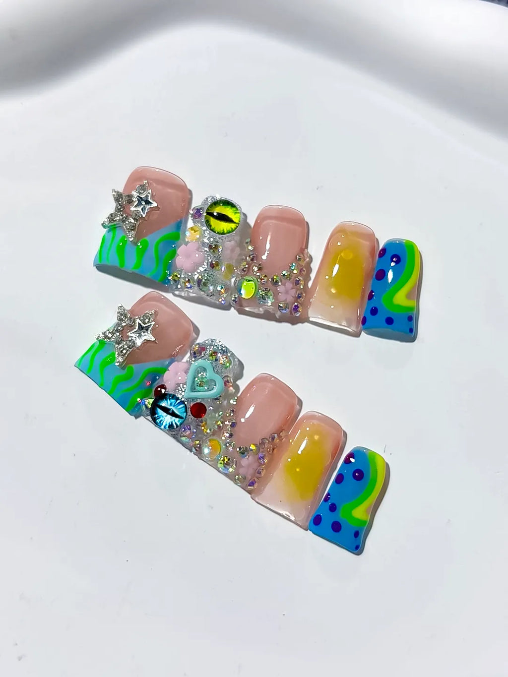 L242 - Short Nude Green Duck Abstract Flower Heart