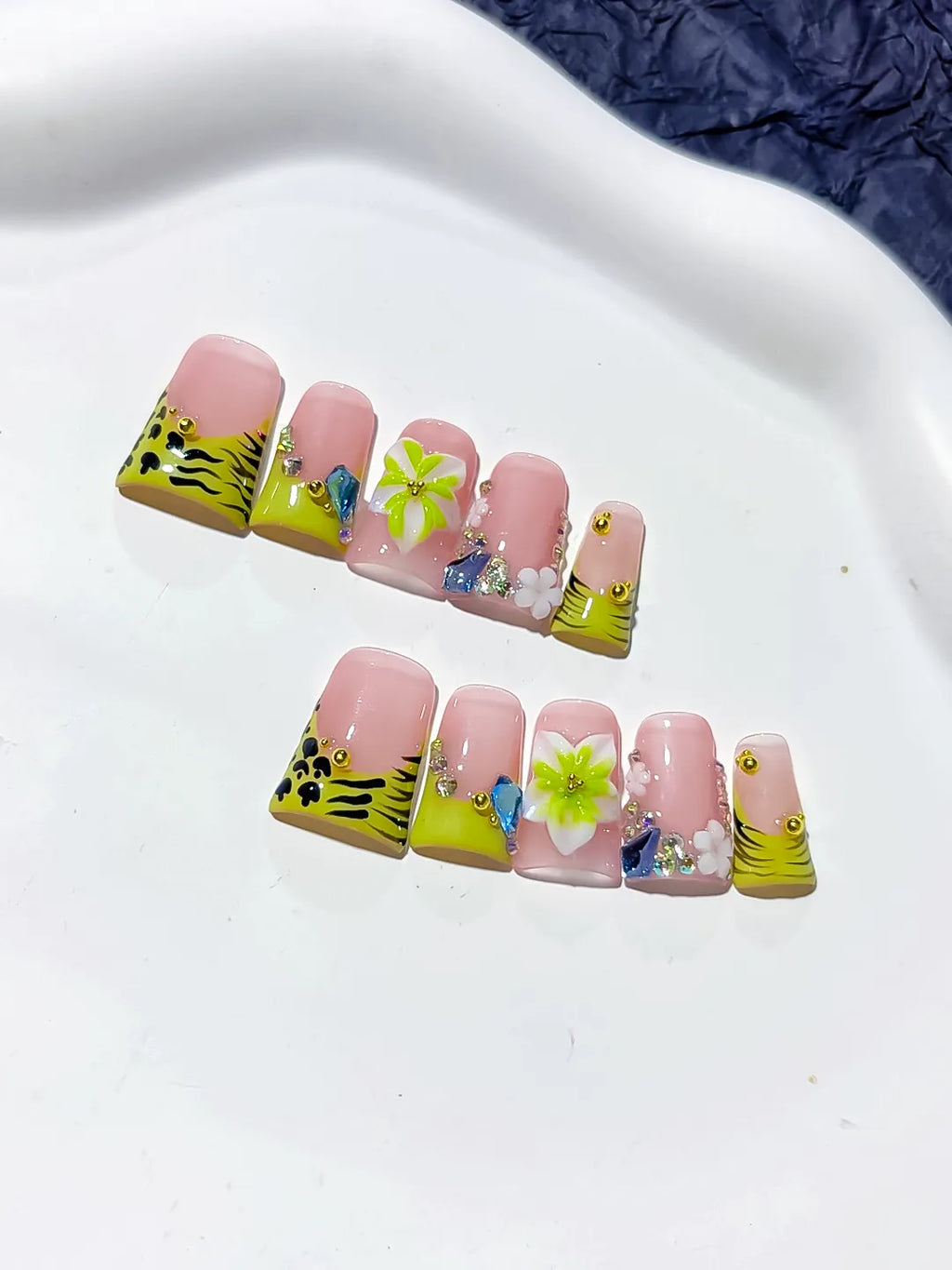 L249 - Short Pink Green Duck Abstract Flower Rhinestone