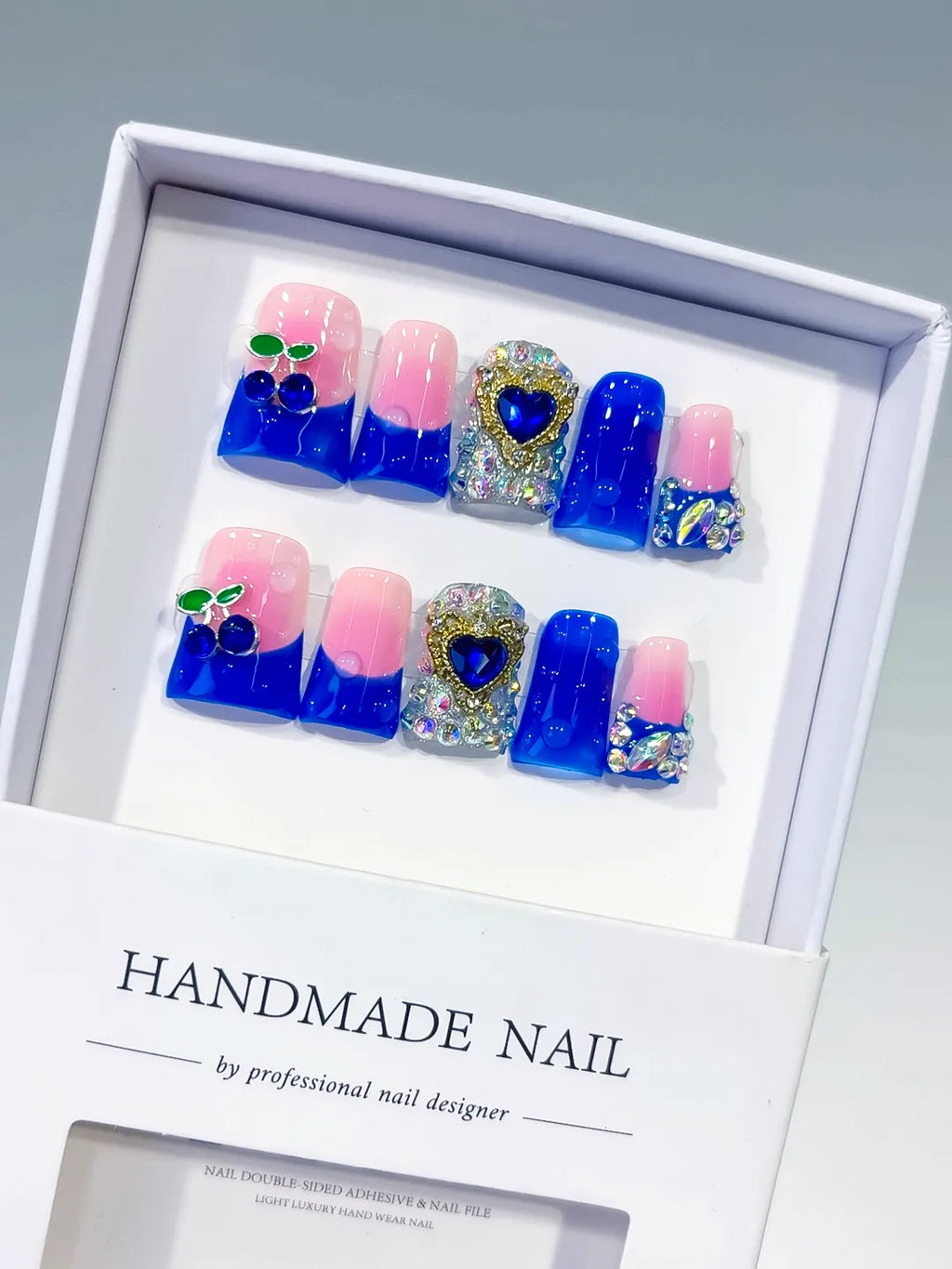L257 - Short Pink Blue Duck Ombre Heart Rhinestone