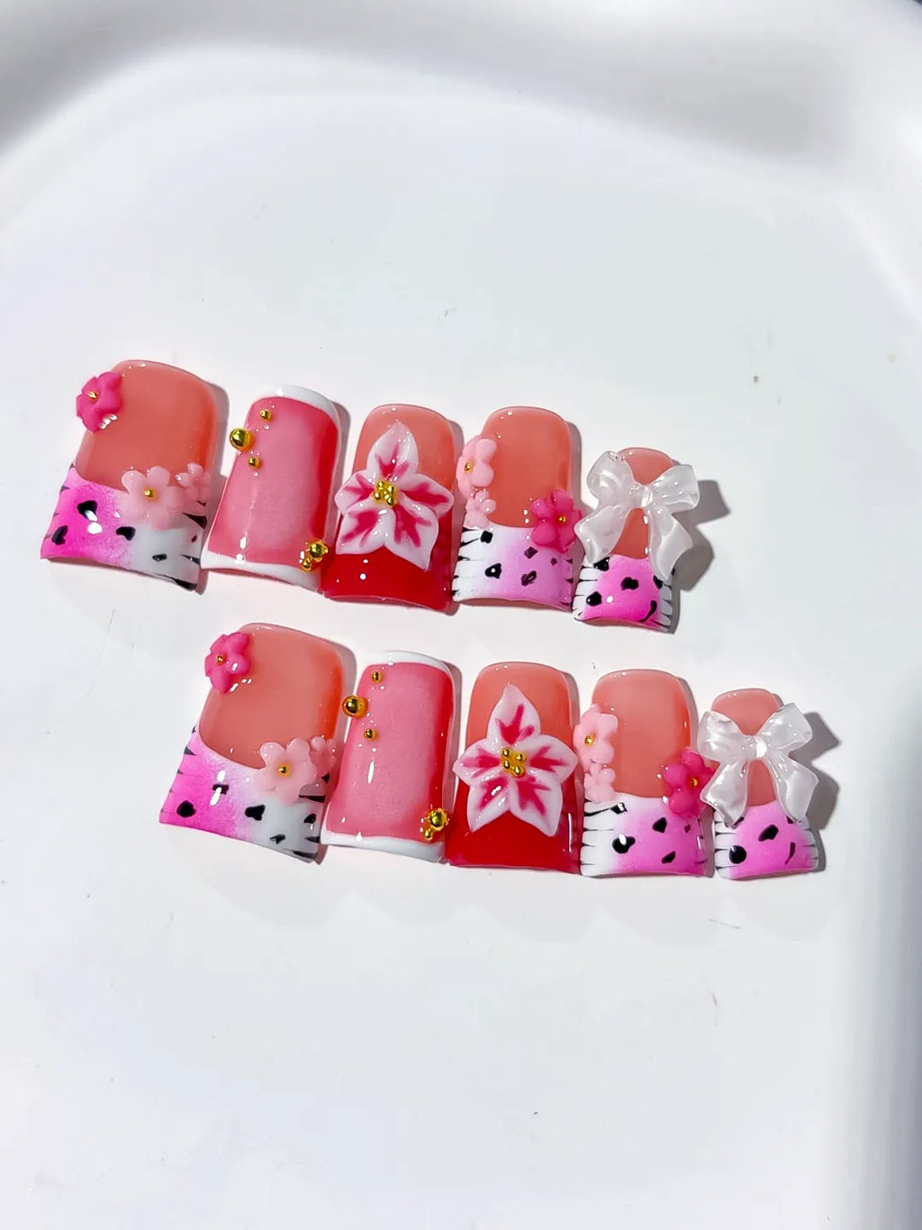 L259 - Short Pink White Duck Abstract Heart Hello Kitty