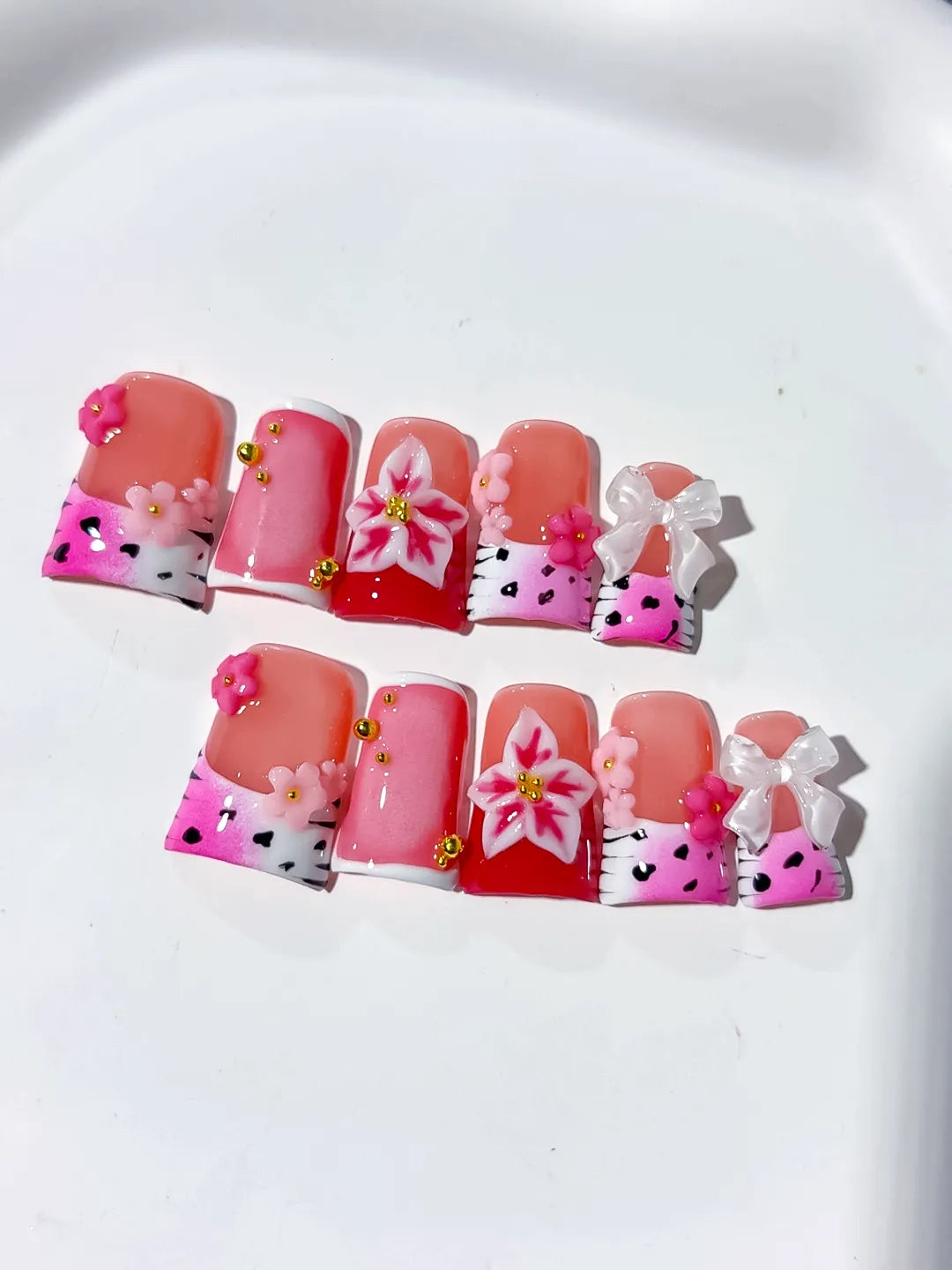 L259 - Short Pink White Duck Abstract Heart Hello Kitty
