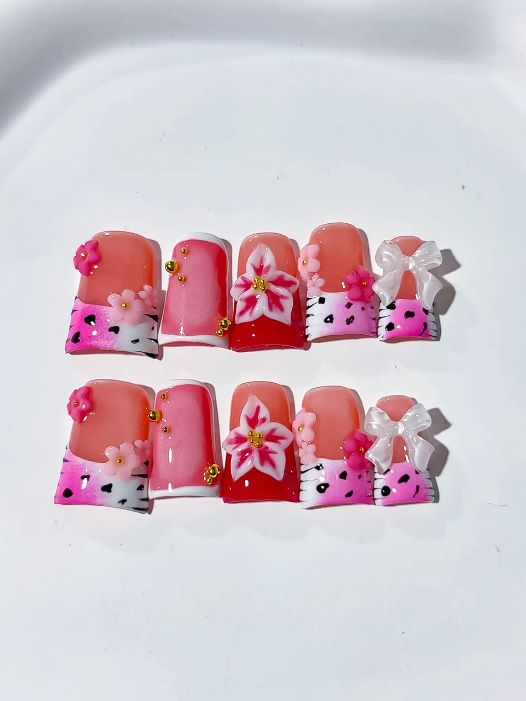 L259 - Short Pink White Duck Abstract Heart Hello Kitty