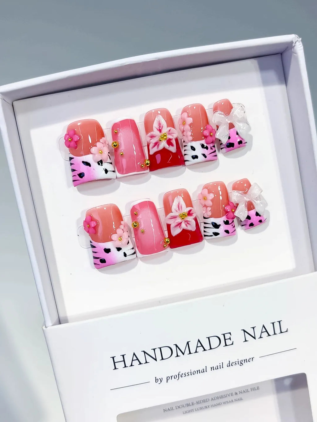 L259 - Short Pink White Duck Abstract Heart Hello Kitty