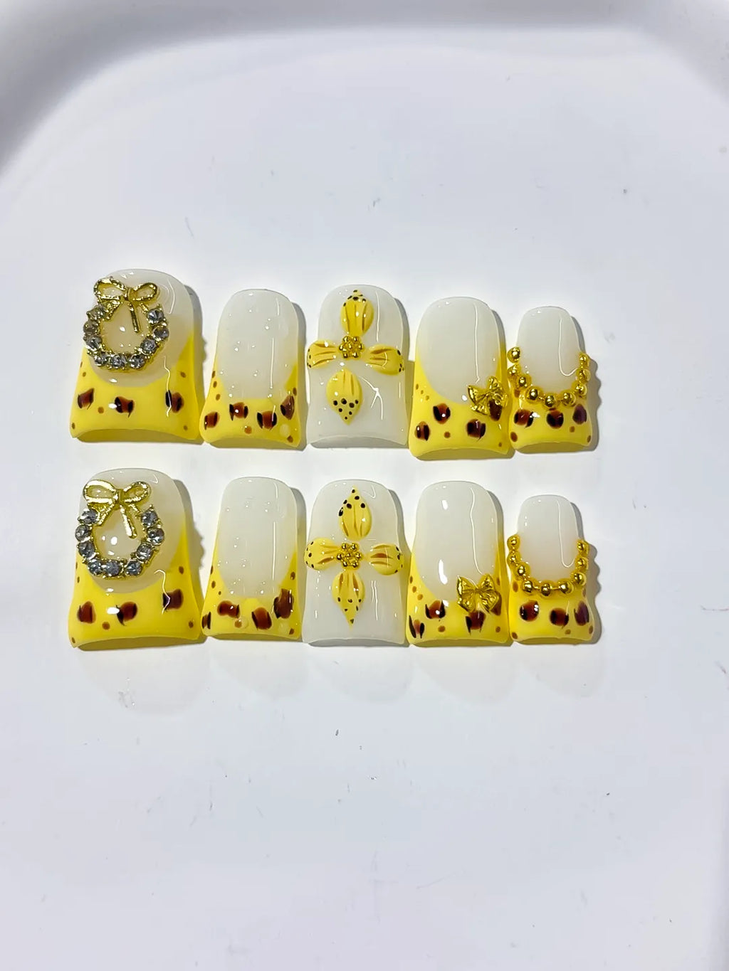 L265 - Short Yellow White Duck French tip Bow Heart