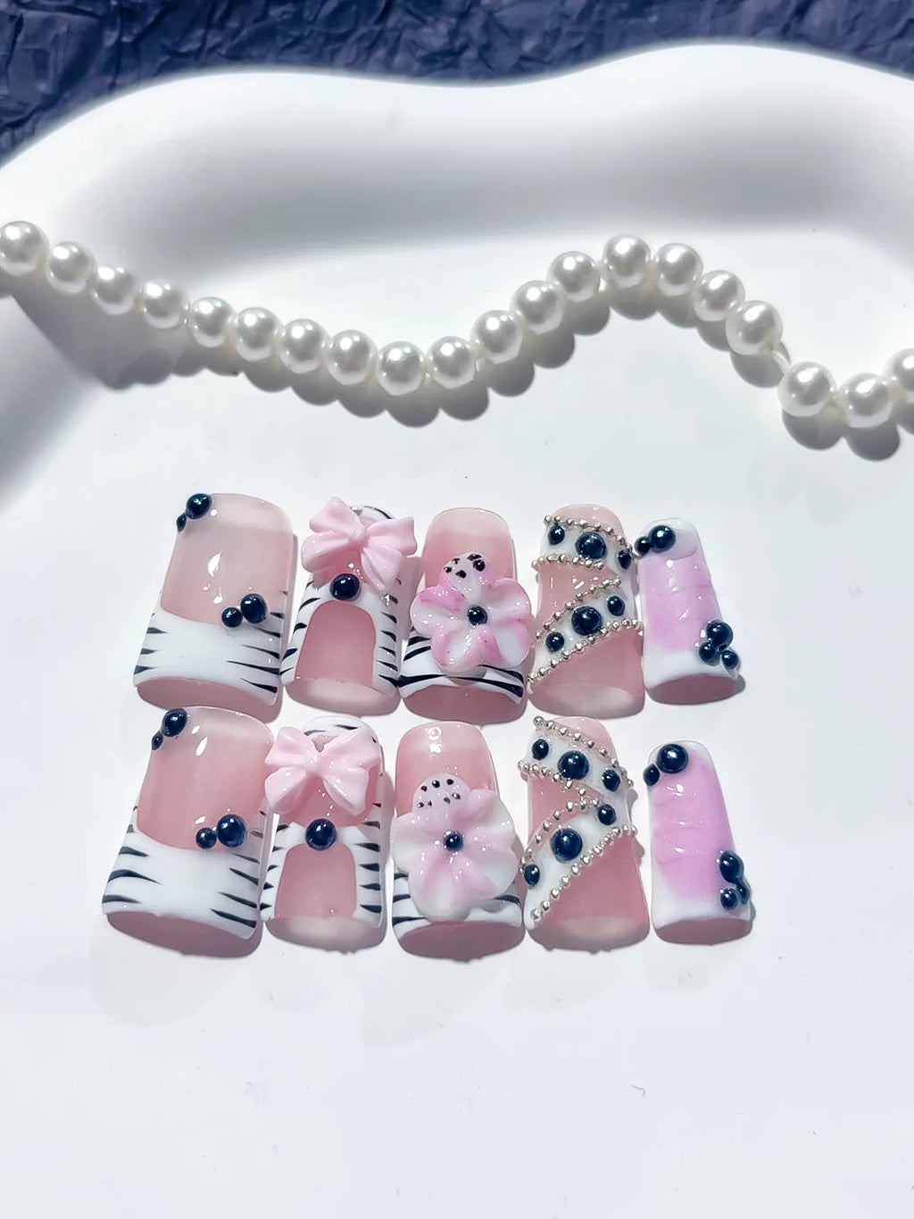 L268 - Short Pink White Duck Abstract Bow Flower