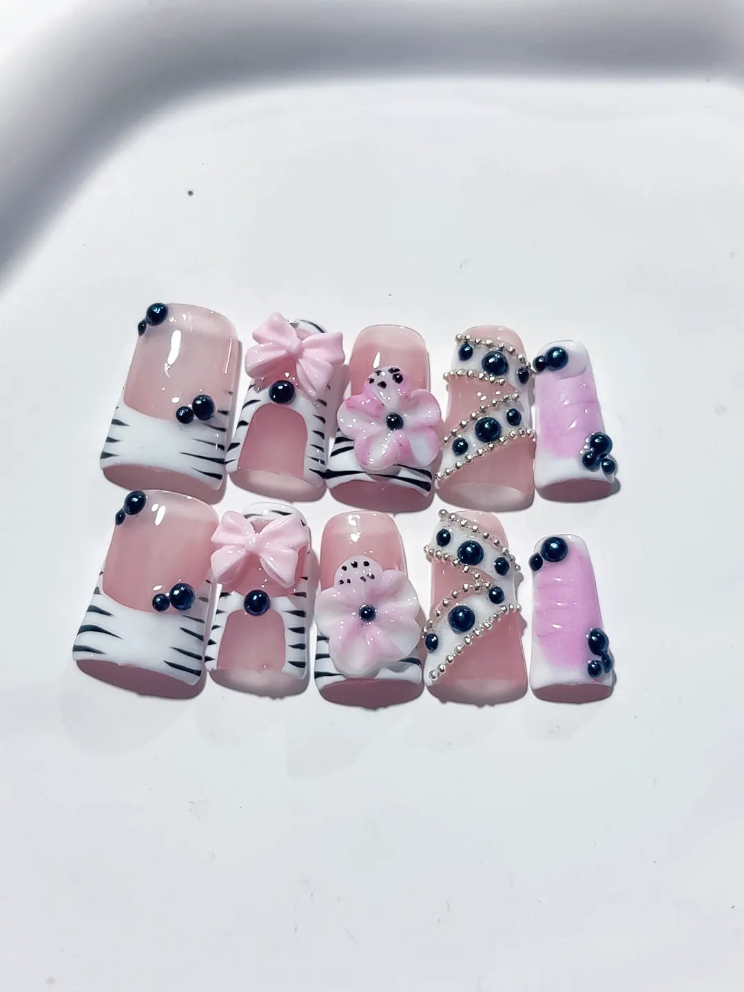 L268 - Short Pink White Duck Abstract Bow Flower