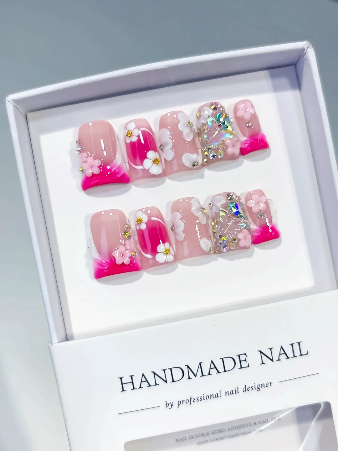 L273 - Short Pink White Duck Abstract Flower Rhinestone