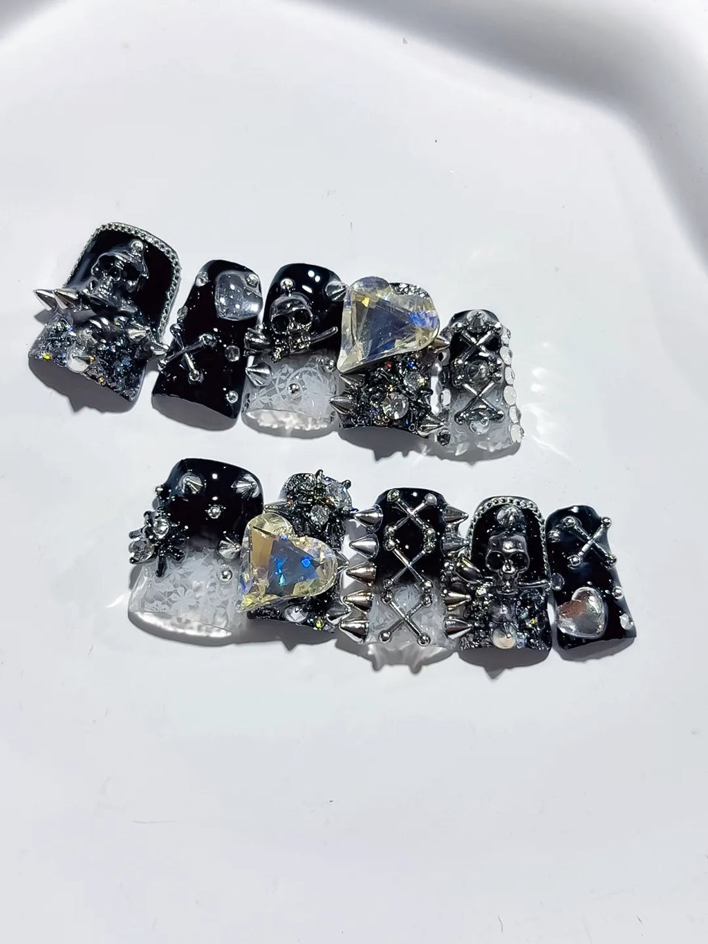 L274 - Short Black Silver Duck Glitter Heart Star