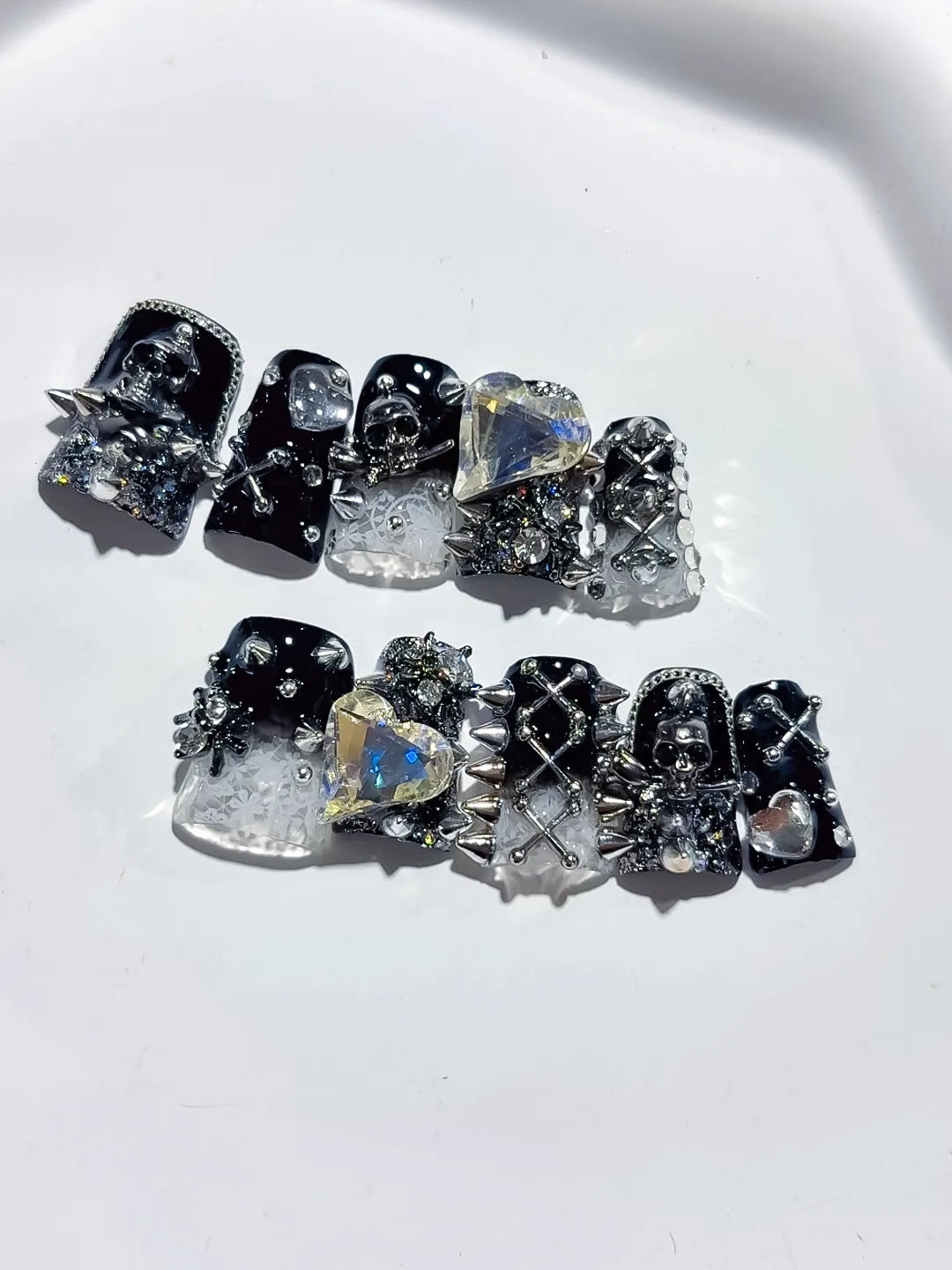 L274 - Short Black Silver Duck Glitter Heart Star