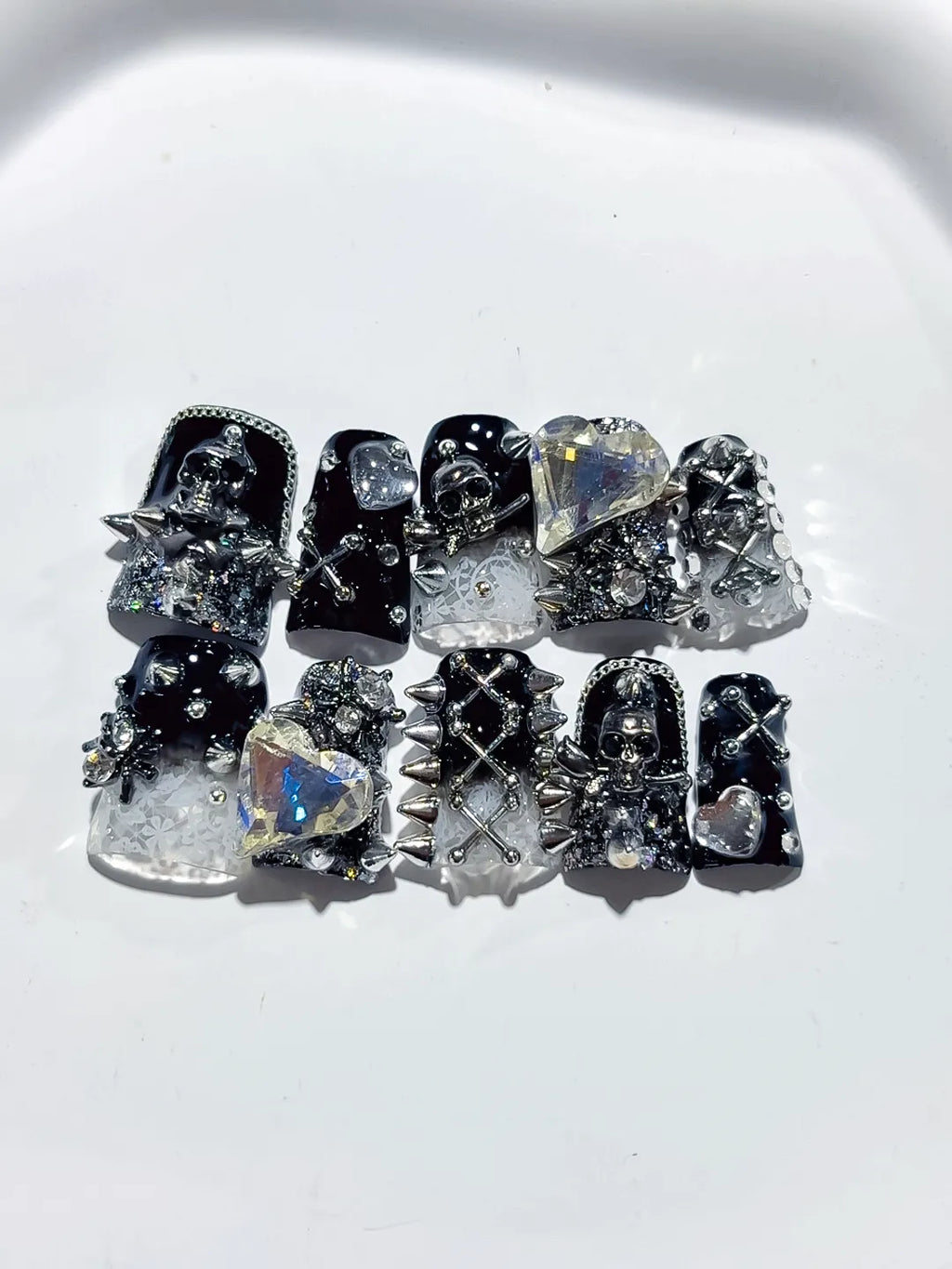 L274 - Short Black Silver Duck Glitter Heart Star