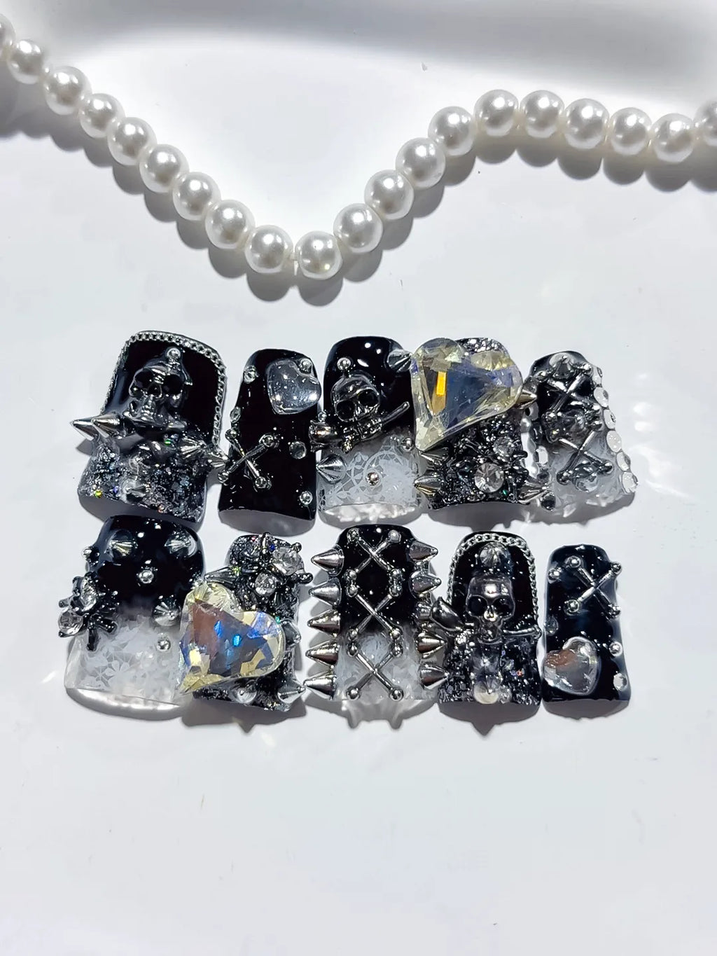 L274 - Short Black Silver Duck Glitter Heart Star