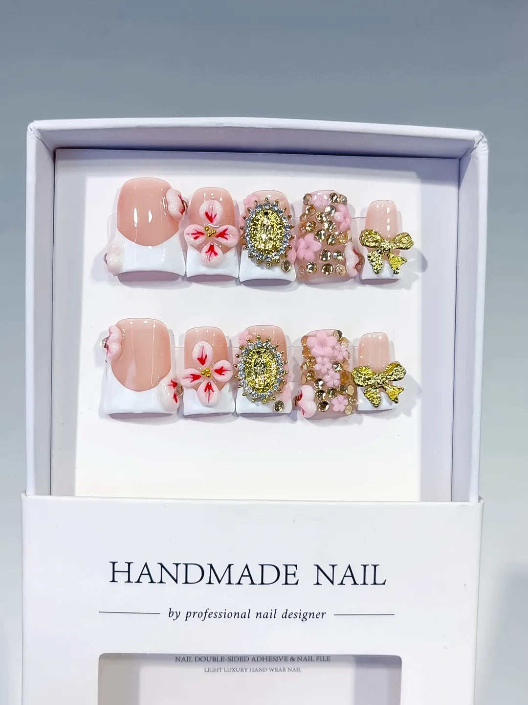 L279 - Short Nude White Duck French tip Flower Bow