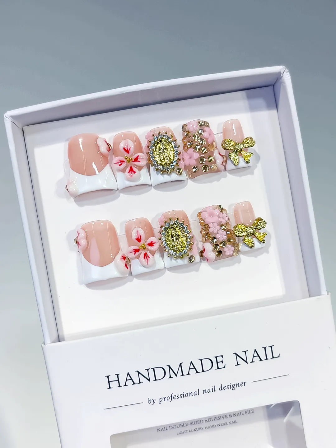 L279 - Short Nude White Duck French tip Flower Bow