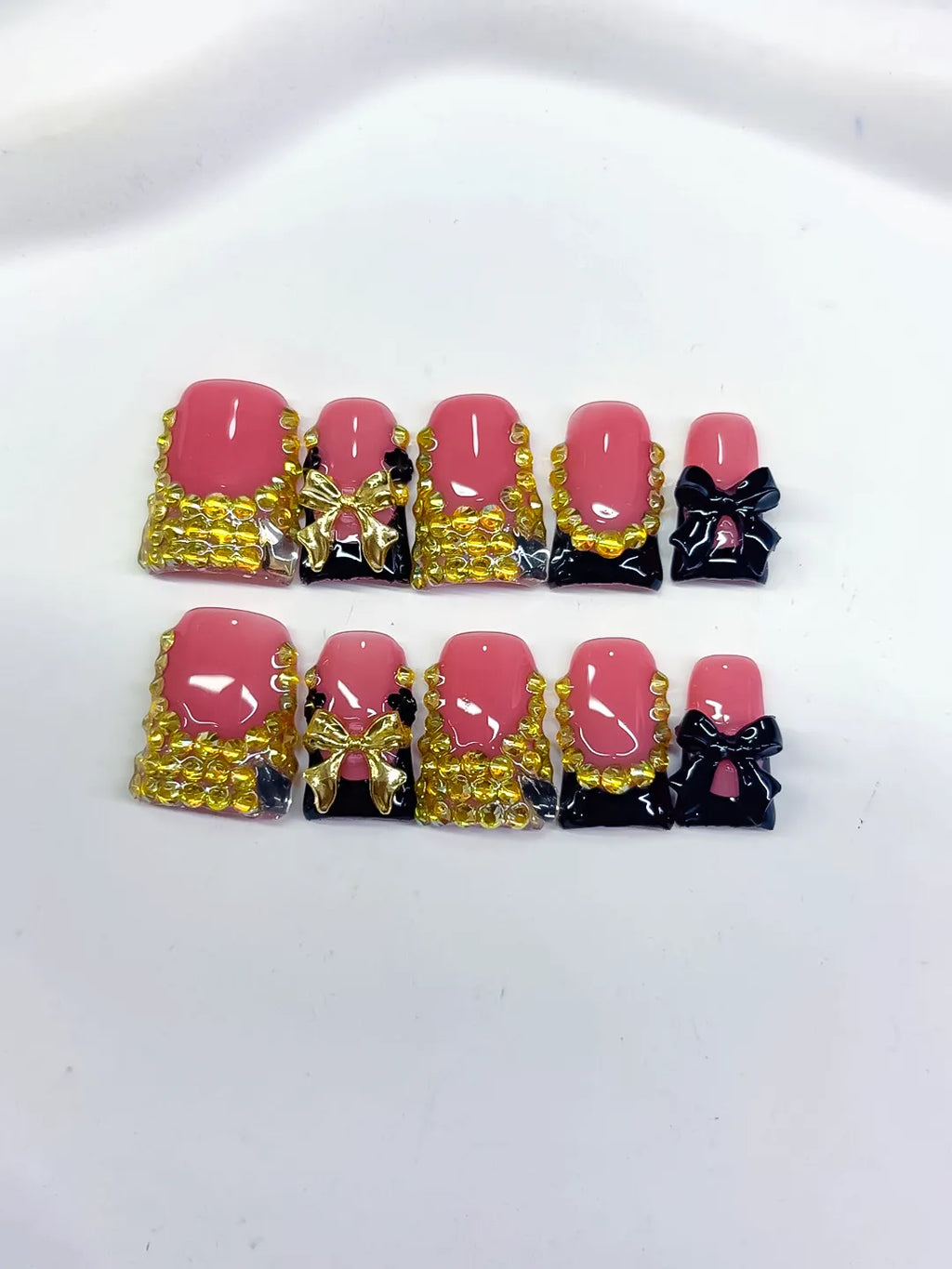 L284 - Short Pink Black Duck French tip Bow Rhinestone