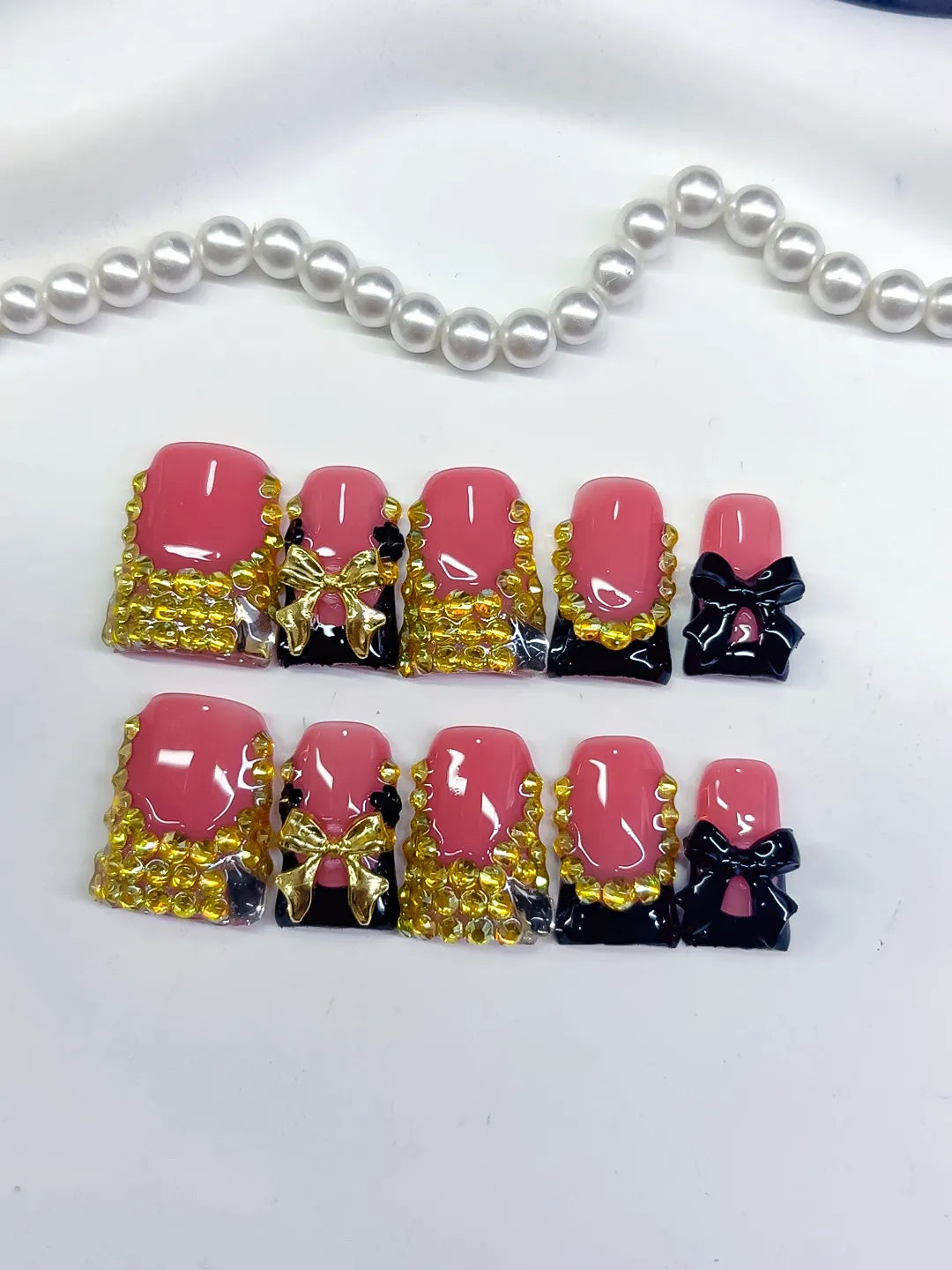 L284 - Short Pink Black Duck French tip Bow Rhinestone