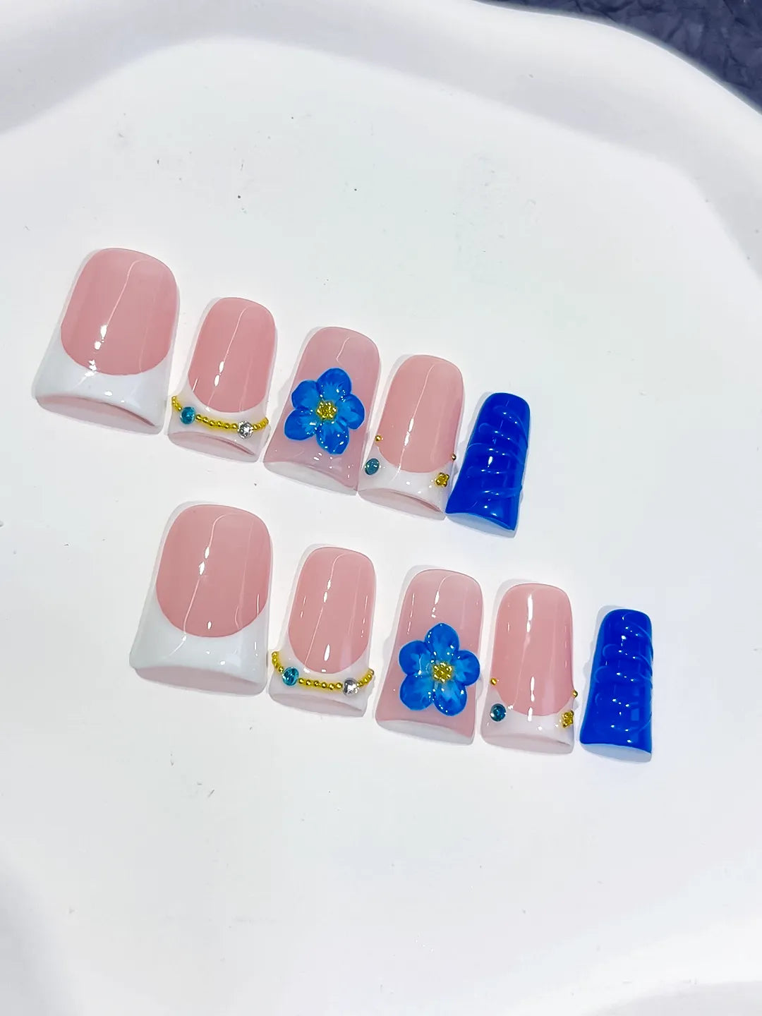 L290 - Short Pink White Duck French tip Flower Rhinestone