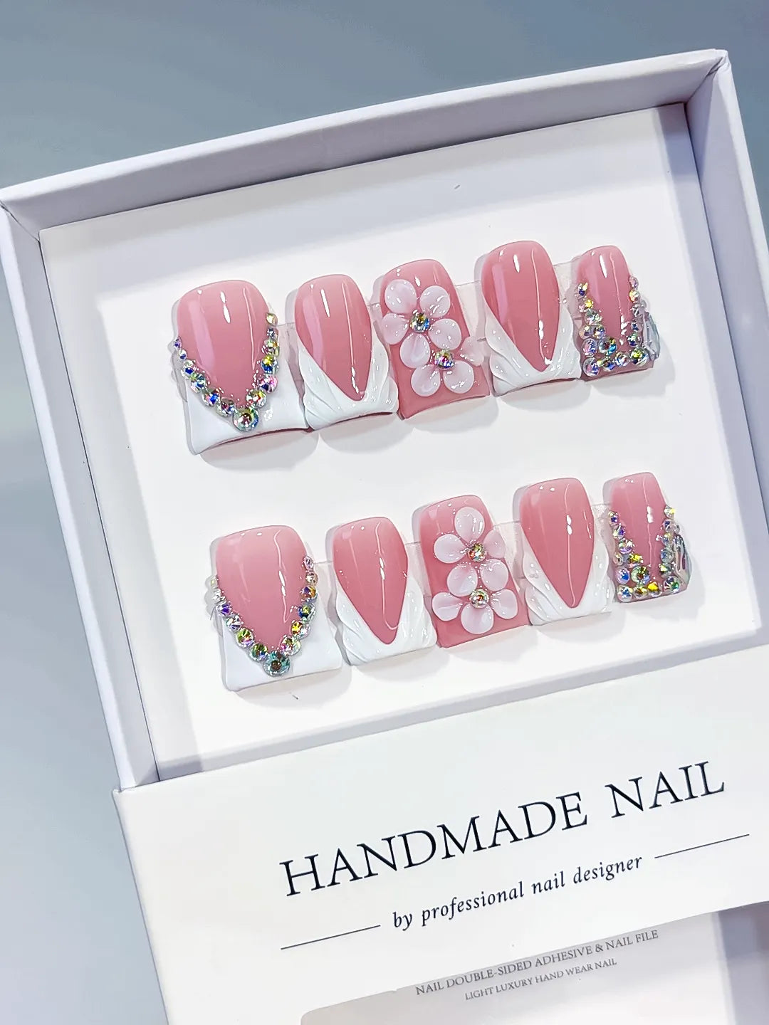 L293 - Short Pink White Duck French tip Flower Rhinestone