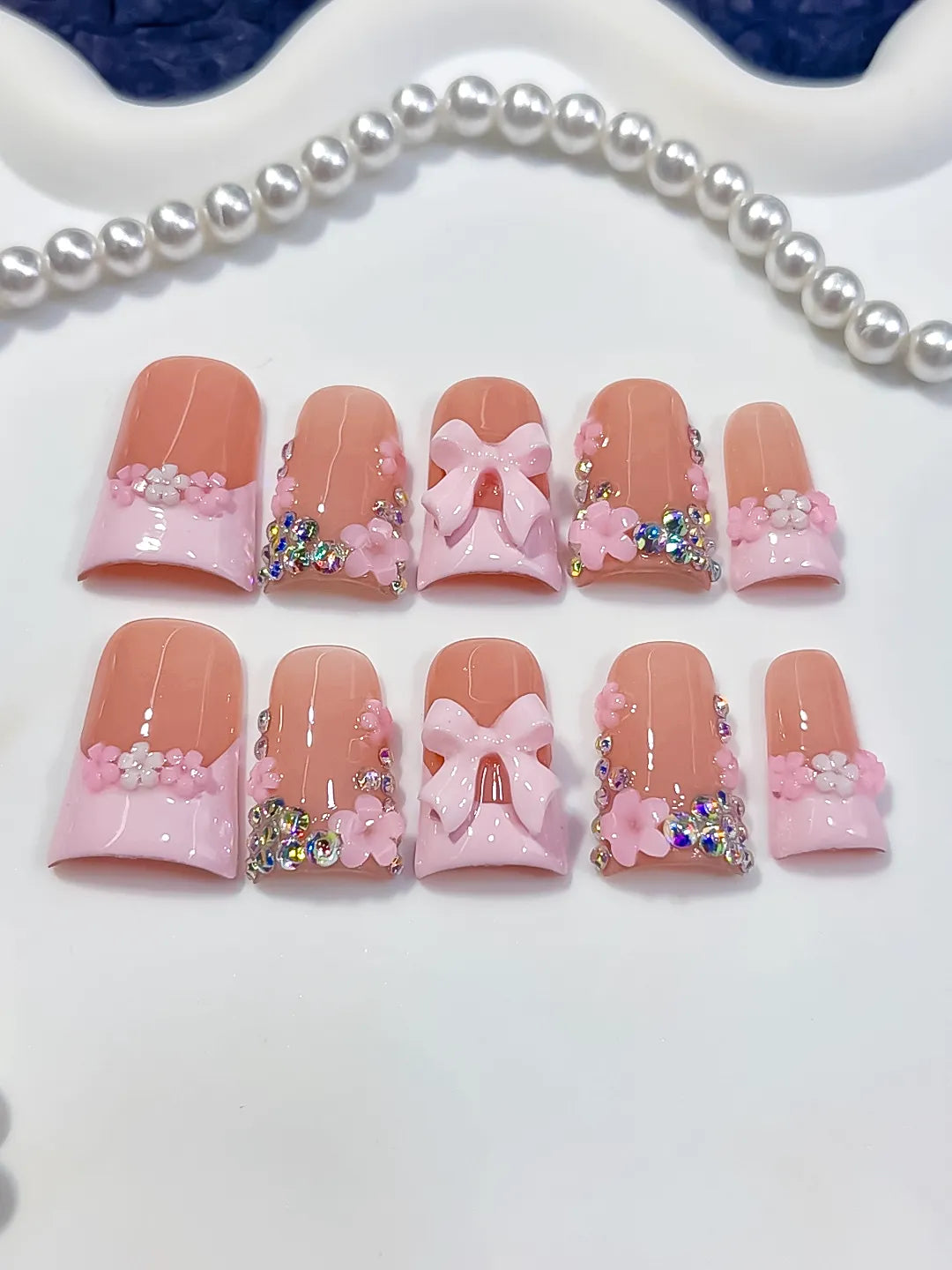 L294 - Short Nude Pink Duck French tip Flower Bow